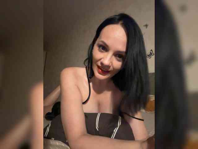 DominatriS webcam