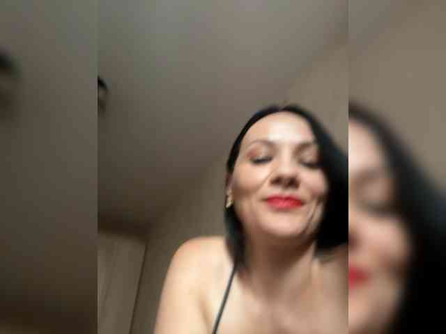 DominatriS webcam