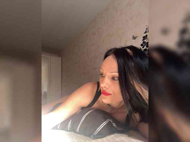 DominatriS webcam