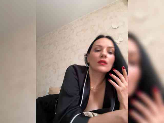 DominatriS webcam