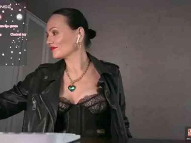 DominaInferni_Venus webcam