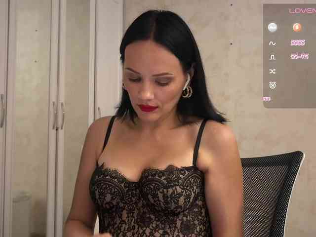 DominatriS webcam
