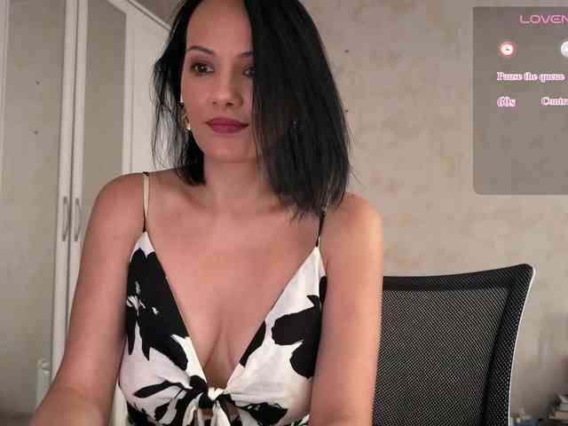 DominatriS webcam