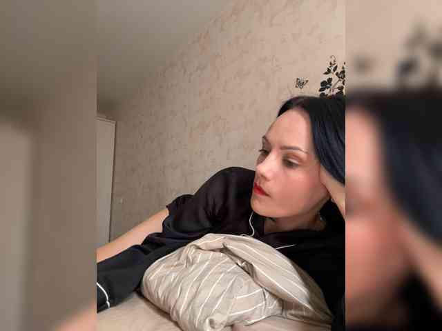 DominatriS webcam