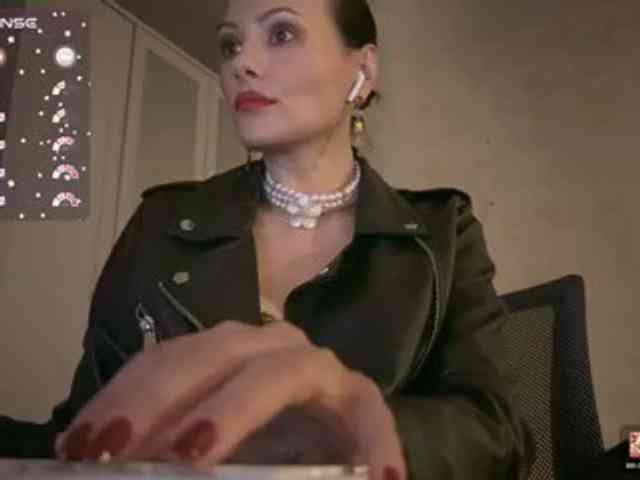 DominaInferni_Venus webcam