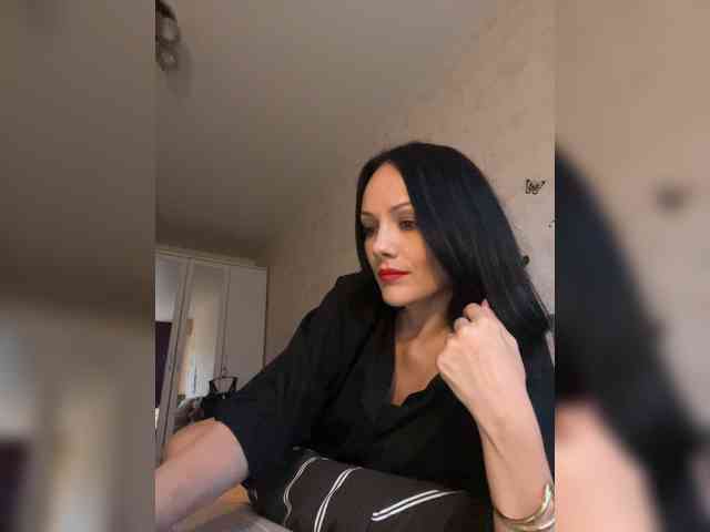 DominatriS webcam