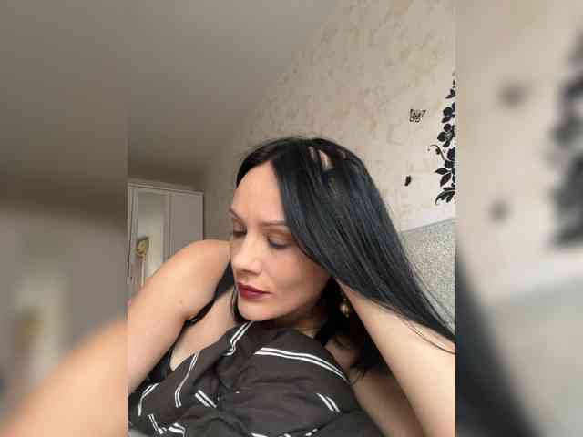 DominatriS webcam