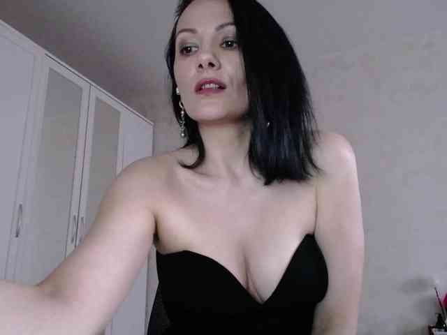DominatriS webcam