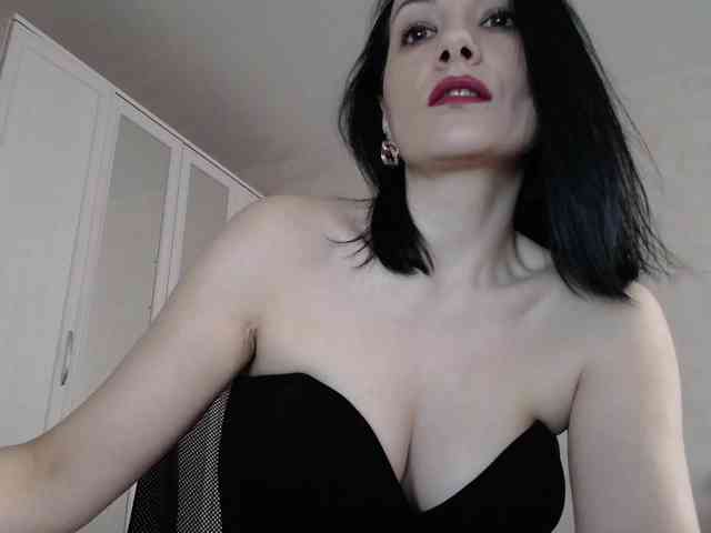 DominatriS webcam