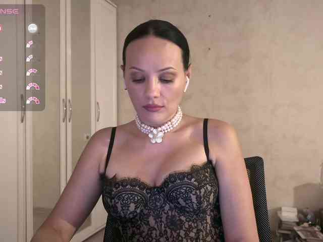 DominatriS webcam