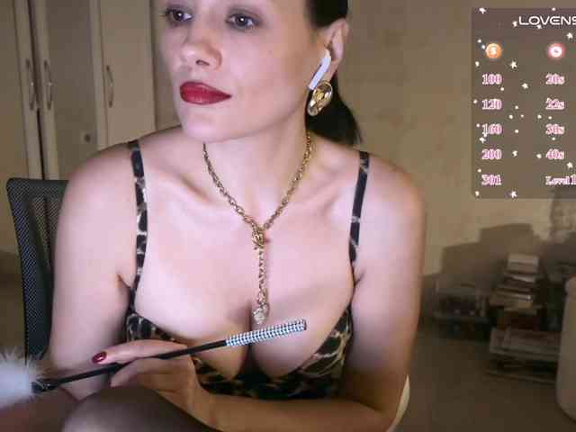 DominatriS's webcam live show