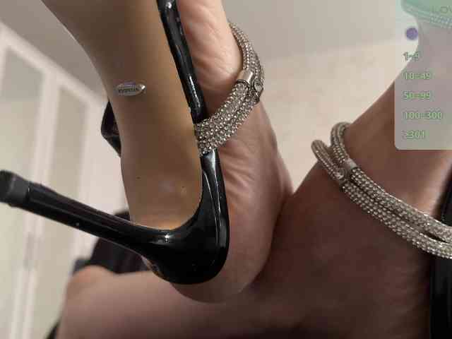 DominatriS webcam