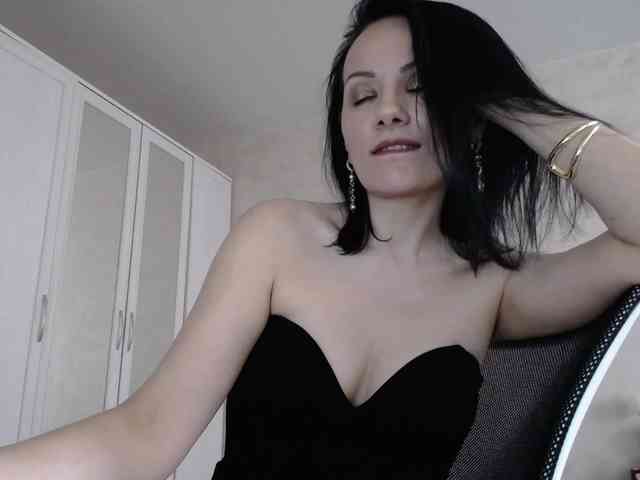 DominatriS webcam