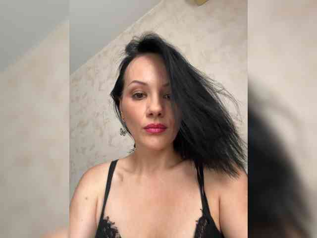 DominatriS webcam