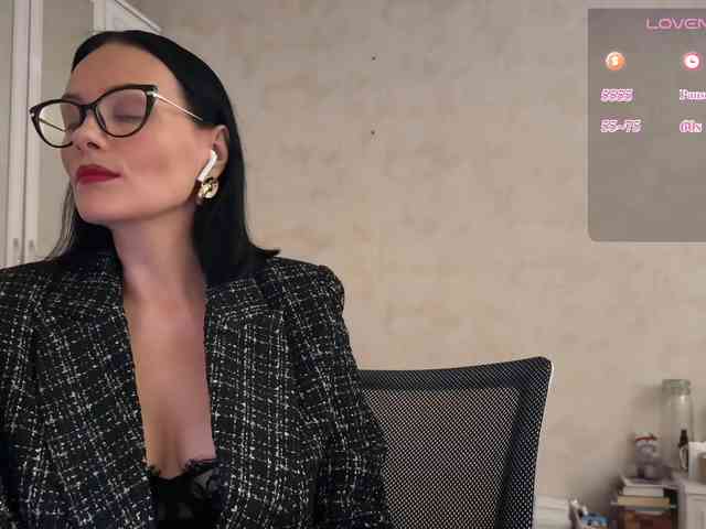 DominatriS webcam