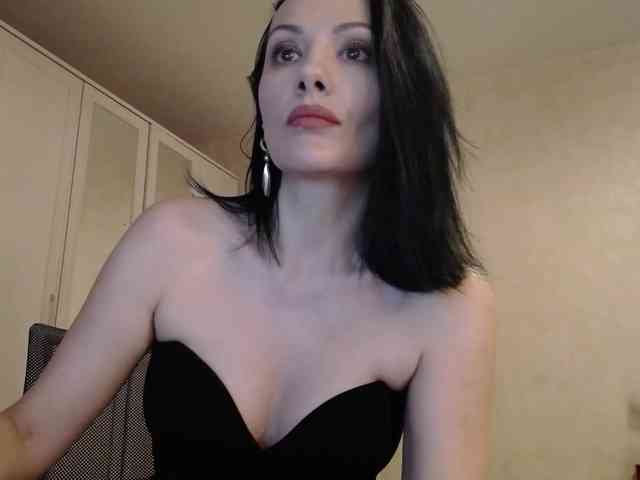 DominatriS webcam