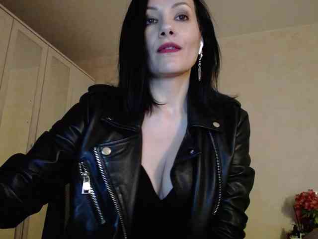 DominatriS webcam