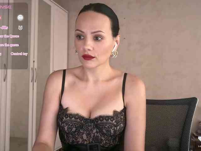 DominatriS webcam