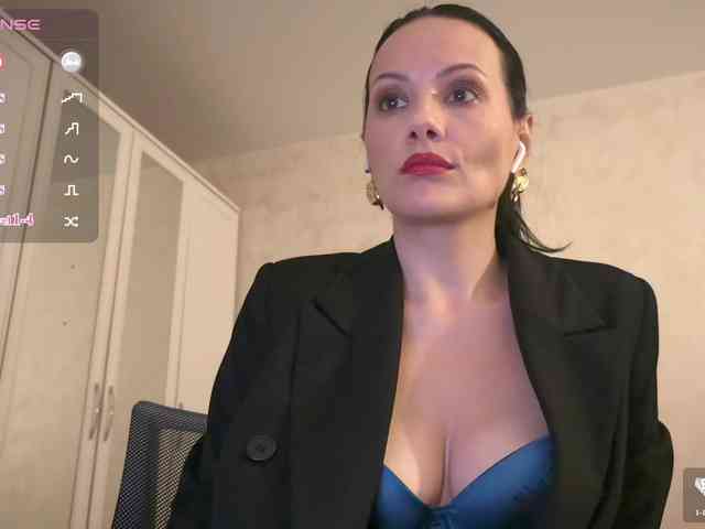 DominatriS webcam