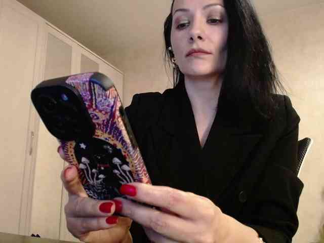 DominatriS webcam