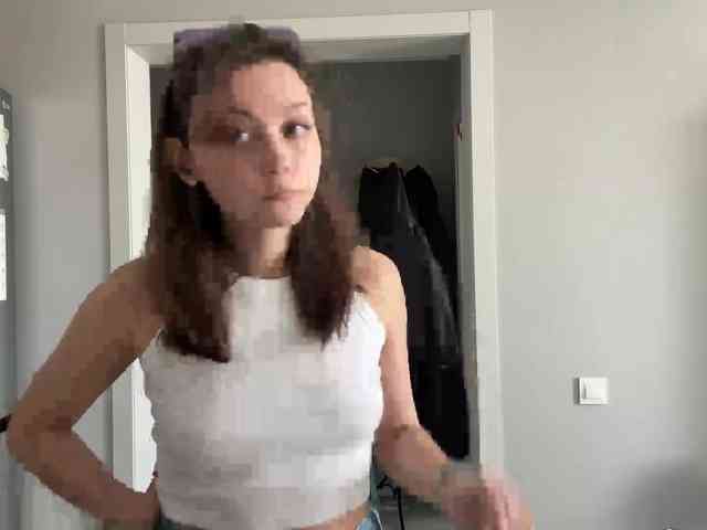 trislove webcam