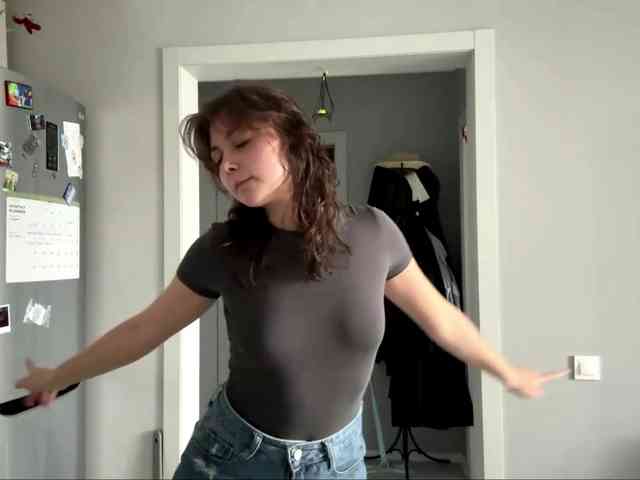 trislove webcam