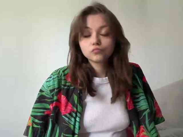 trislove webcam