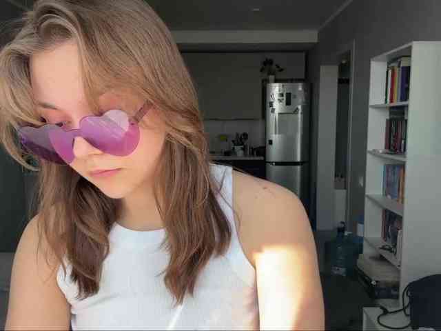 trislove webcam