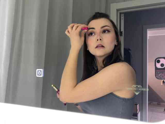trislove webcam