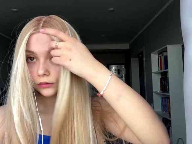 trislove webcam