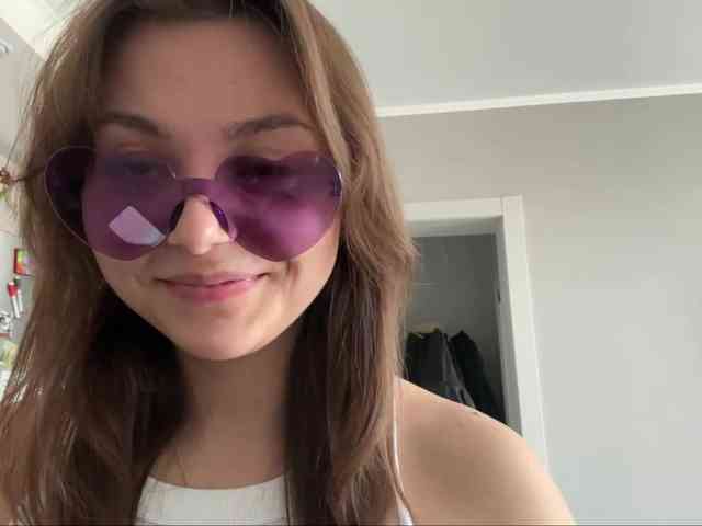 trislove webcam