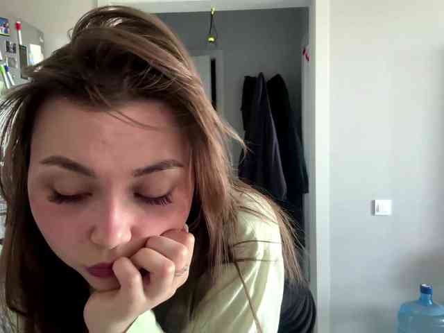 trislove webcam