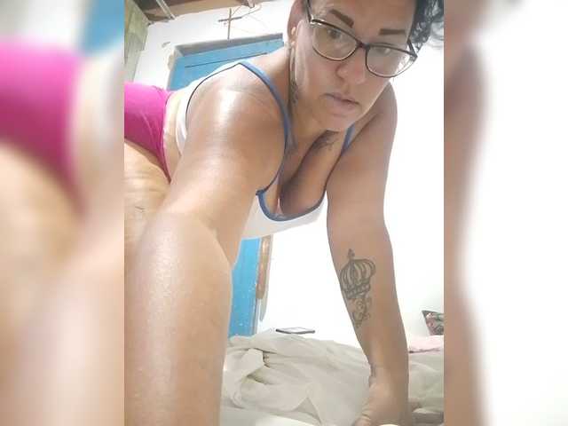 Alaya-hot1 live cam on BongaCams