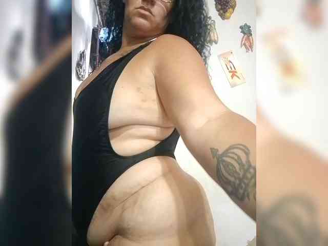 Alaya-hot1 webcam
