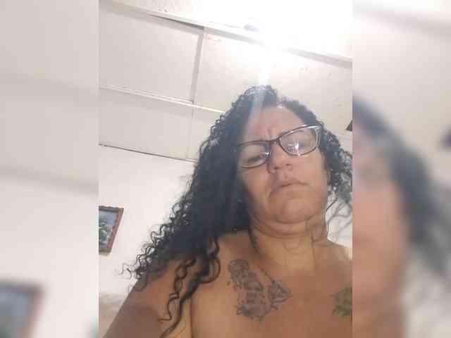 Alaya-hot1 webcam