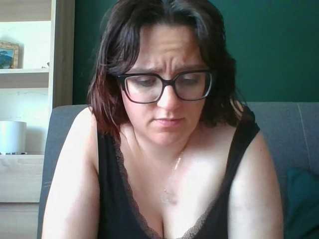sensualParis live cam on BongaCams