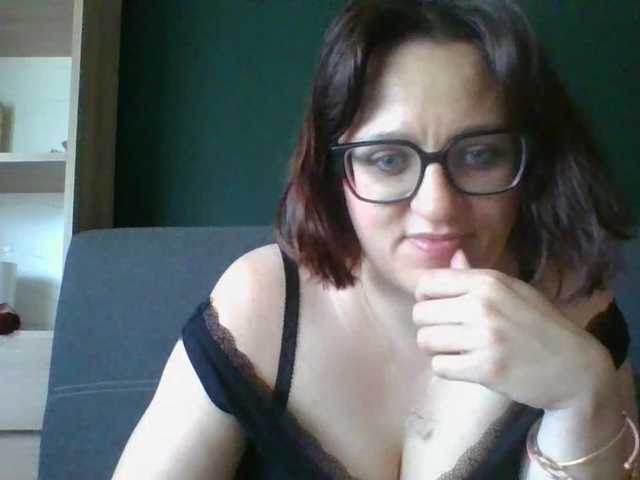 sensualParis live cam on BongaCams