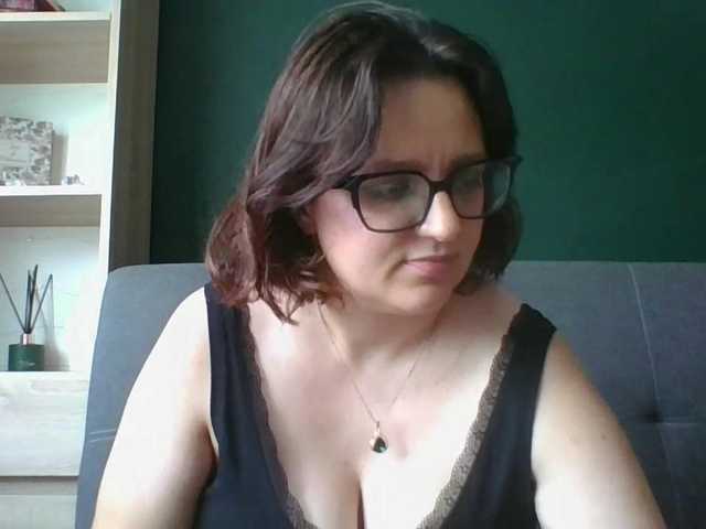 sensualParis live cam on BongaCams