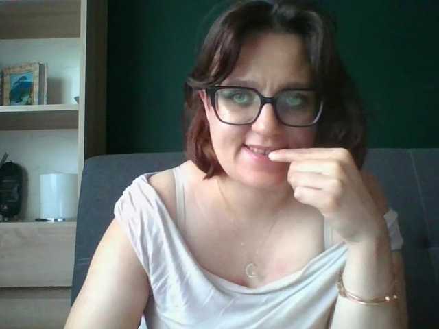 sensualParis live cam on BongaCams