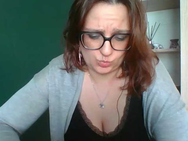 sensualParis live cam preview