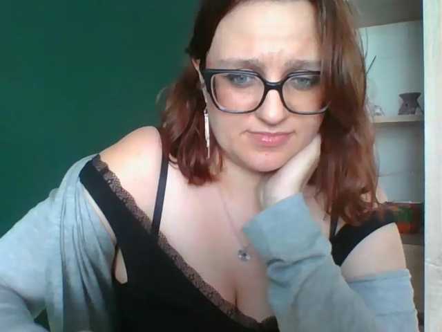 sensualParis live on BongaCams