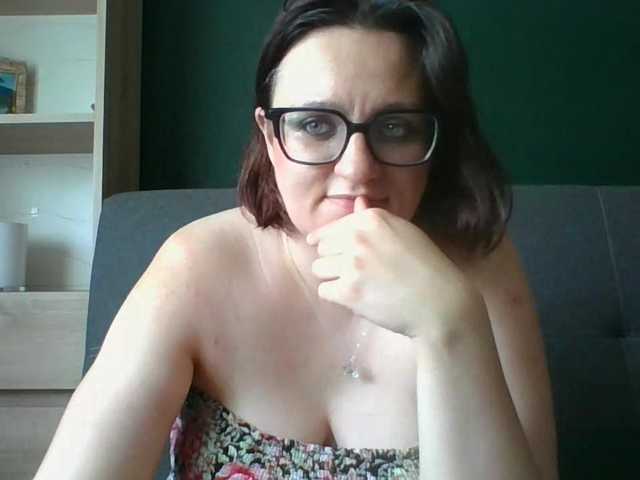 sensualParis live cam on BongaCams