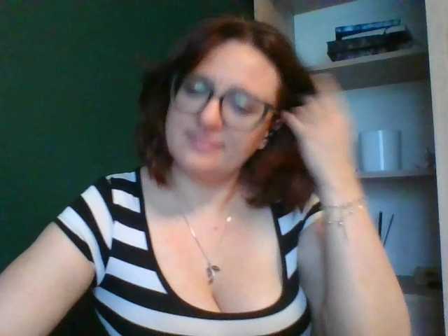 sensualParis live cam preview