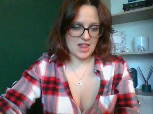 sensualParis live cam preview
