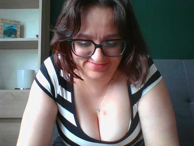 sensualParis live cam on BongaCams
