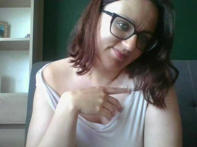sensualParis live cam on BongaCams