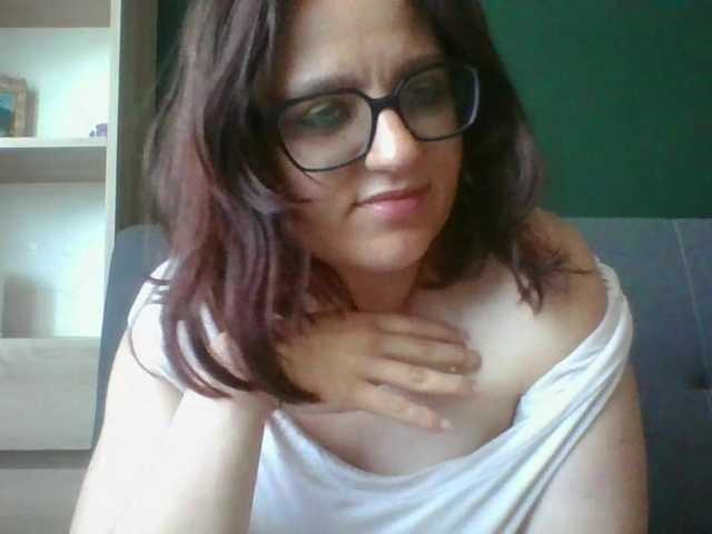 sensualParis live cam on BongaCams