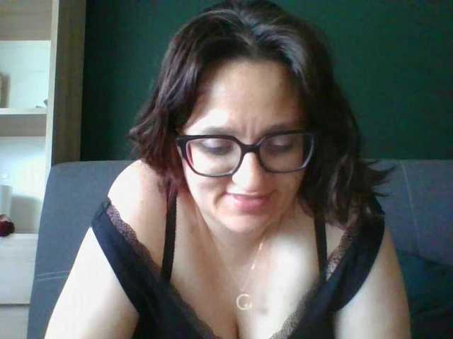 sensualParis live cam on BongaCams