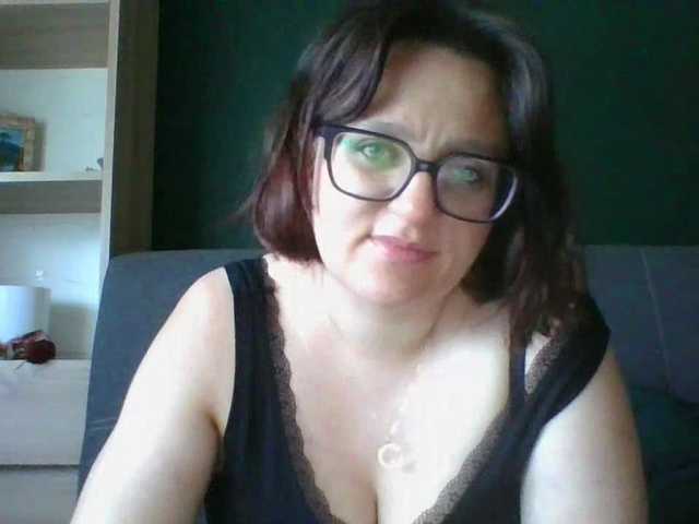 sensualParis live cam on BongaCams