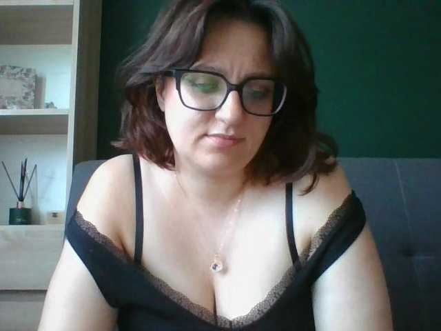 sensualParis live cam on BongaCams